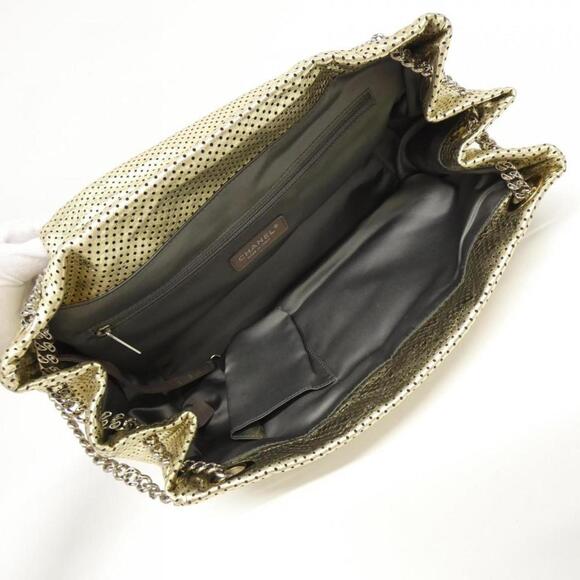 CHANEL Gold Shoulder Bag - Picture 8 of 10